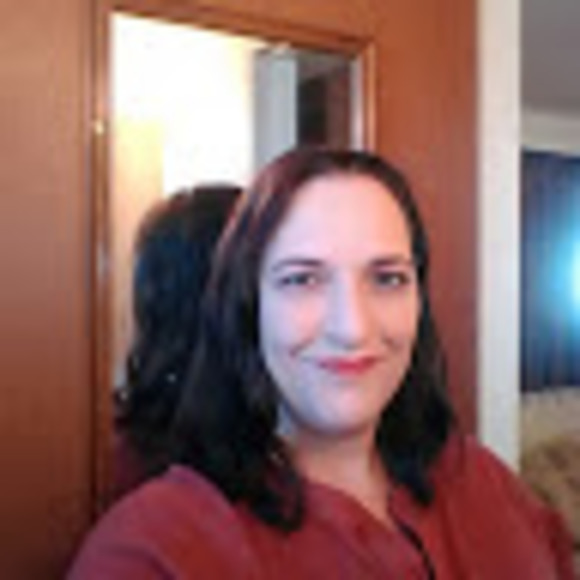 Meet your Posher, Serena - Picture 1 of 1